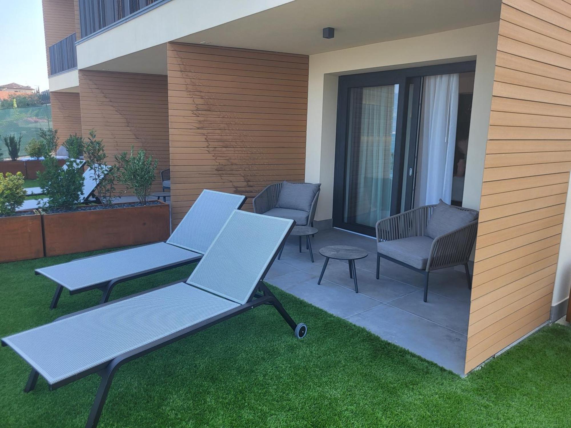 Attilio High Living Suites - Adults Only 토리델베나코 객실 사진